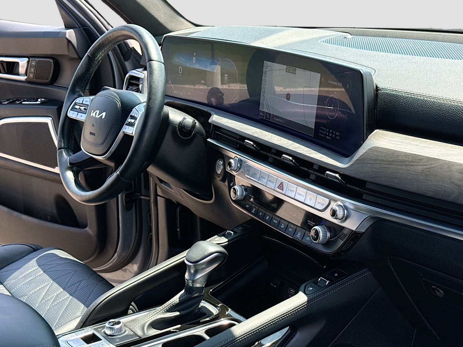 Used 2025 Kia Telluride SX Prestige X-Line AWD/4WD image 5