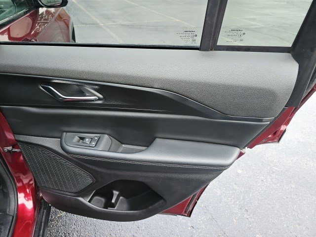 Used 2024 Jeep Grand Cherokee Altitude image 17