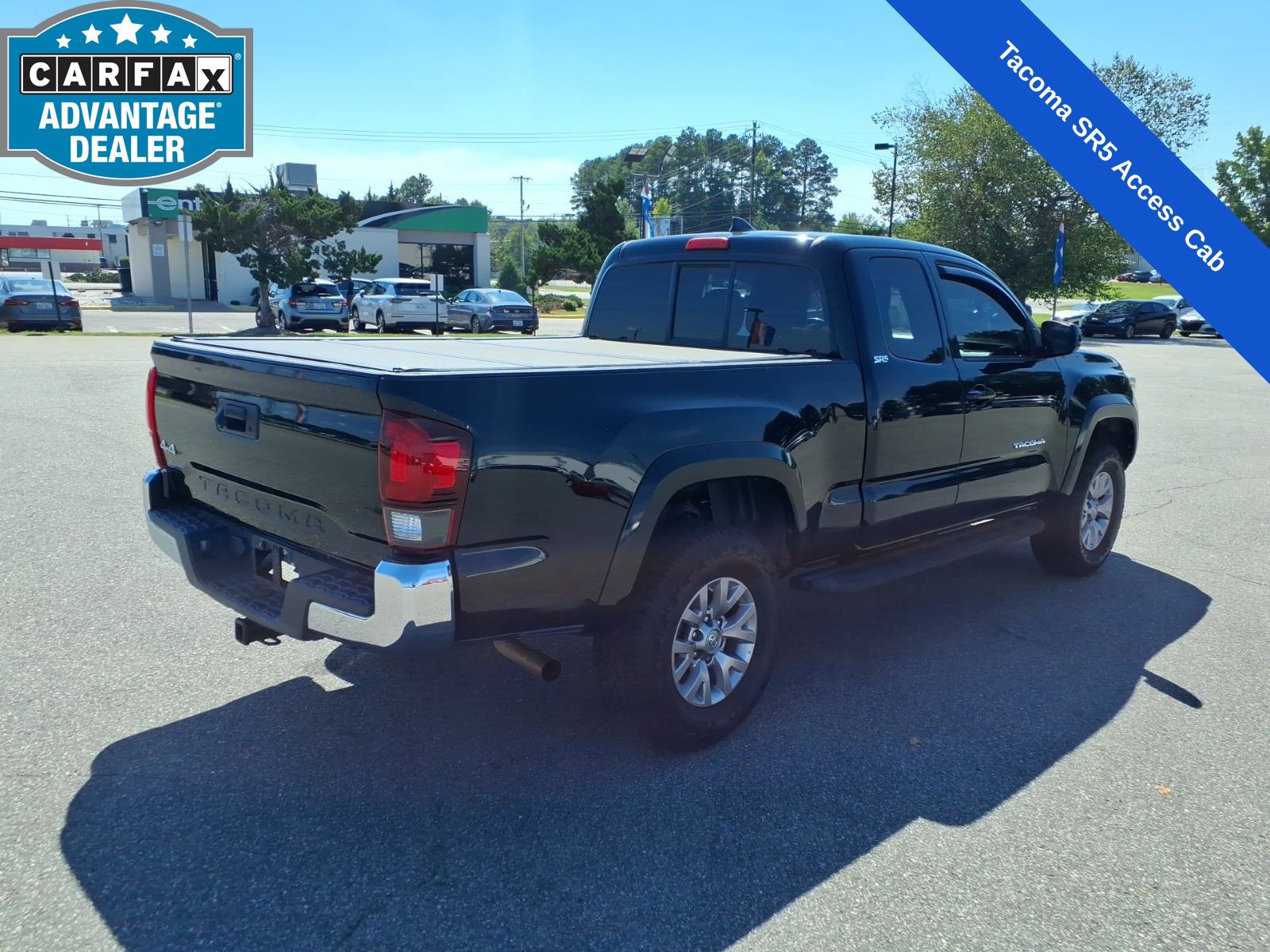 Used 2018 Toyota Tacoma SR5 w/ SR5 Appearance Package (SM) AWD/4WD image 5