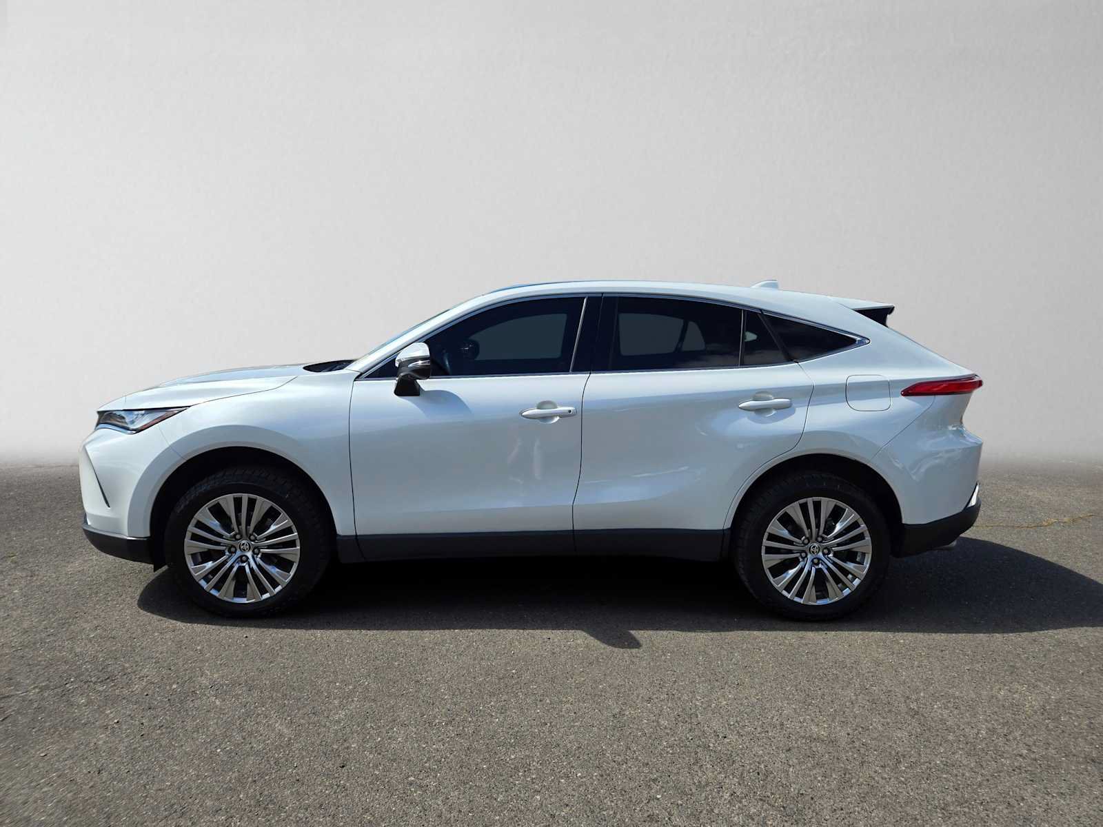 Used 2024 Toyota Venza Limited AWD/4WD image 7