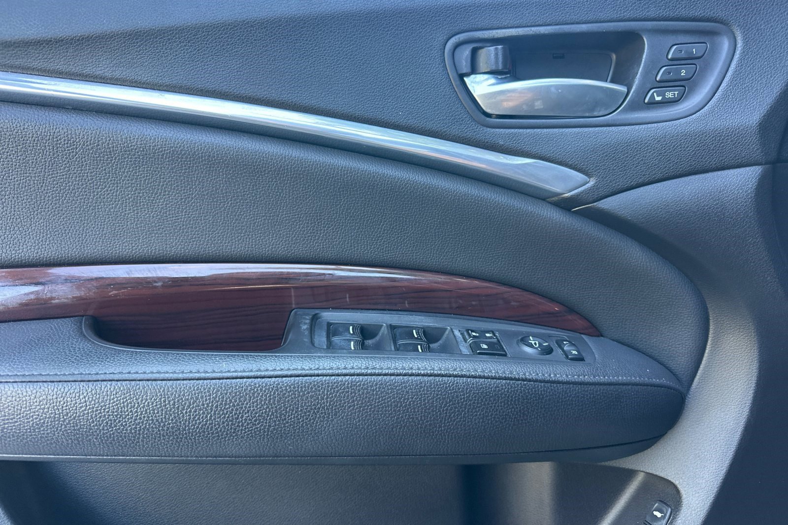 Used 2014 Acura MDX SH-AWD w/ Technology Package image 12