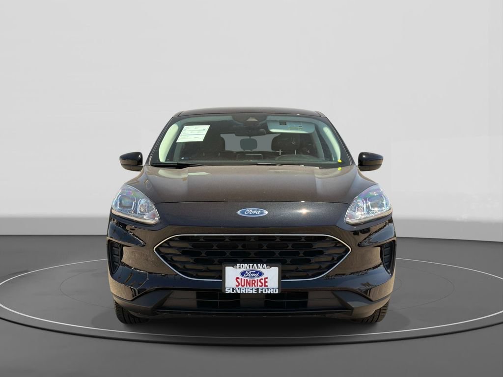 Certified 2021 Ford Escape SE w/ SE Sport Appearance Package FWD image 3