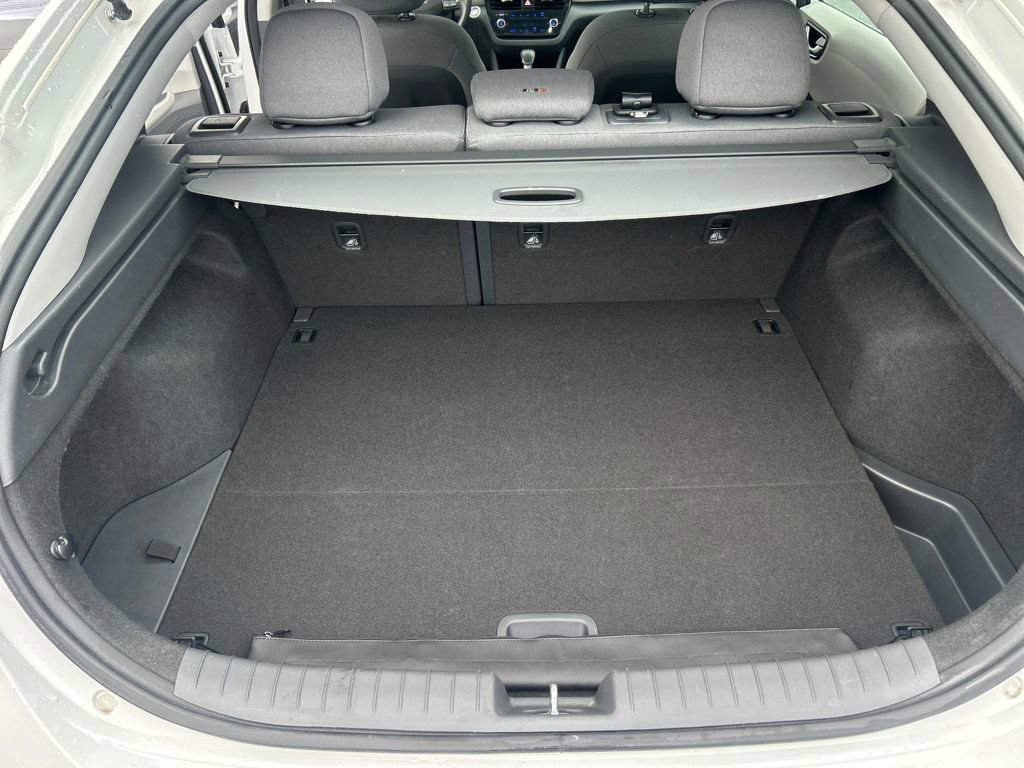 Used 2020 Hyundai Ioniq SEL image 27
