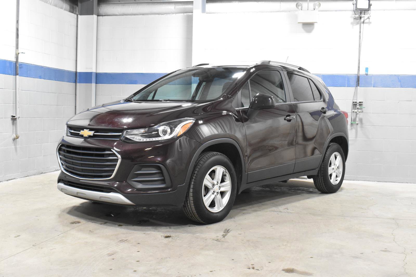 Used 2022 Chevrolet Trax LT image 2
