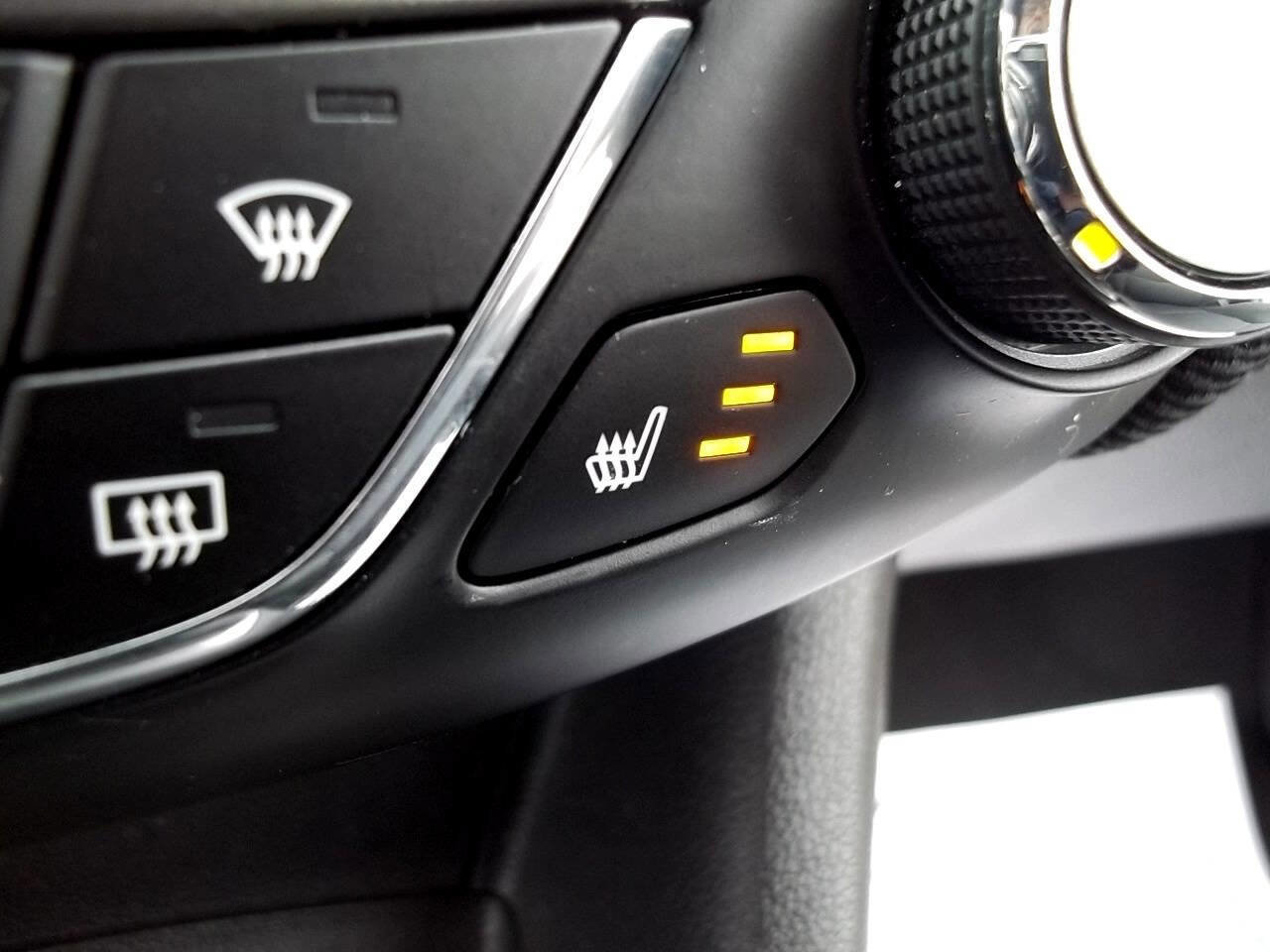 Used 2017 Chevrolet Cruze LT w/ Convenience Package image 25