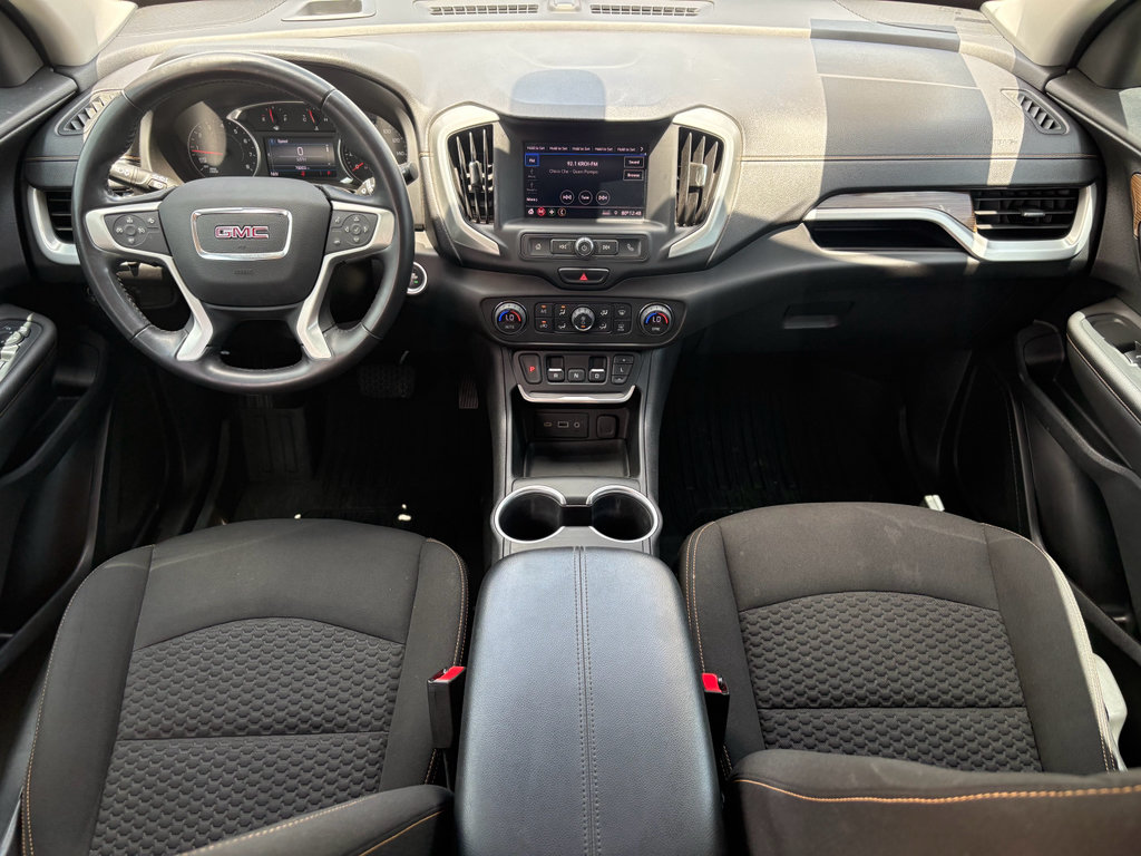Used 2021 GMC Terrain SLE w/ Driver Convenience Package FWD image 2