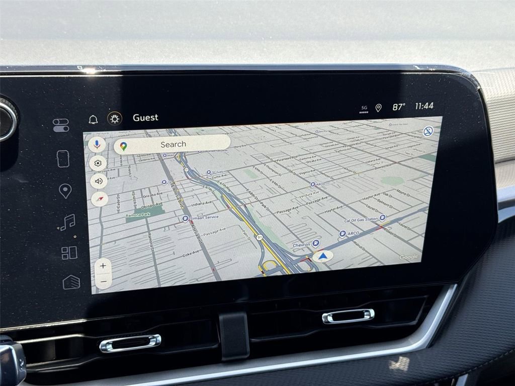 New 2026 Chevrolet Equinox LT w/ Safety and Technology Package FWD image 13