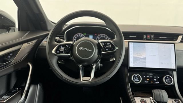New 2026 Jaguar F-PACE R-Dynamic S AWD/4WD image 17