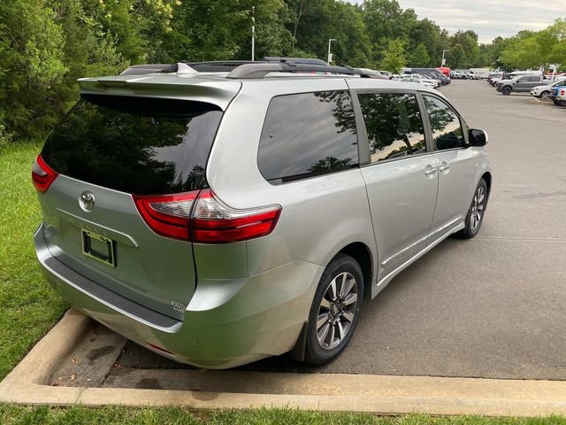 Used 2020 Toyota Sienna XLE w/ XLE Navigation Package AWD/4WD image 33