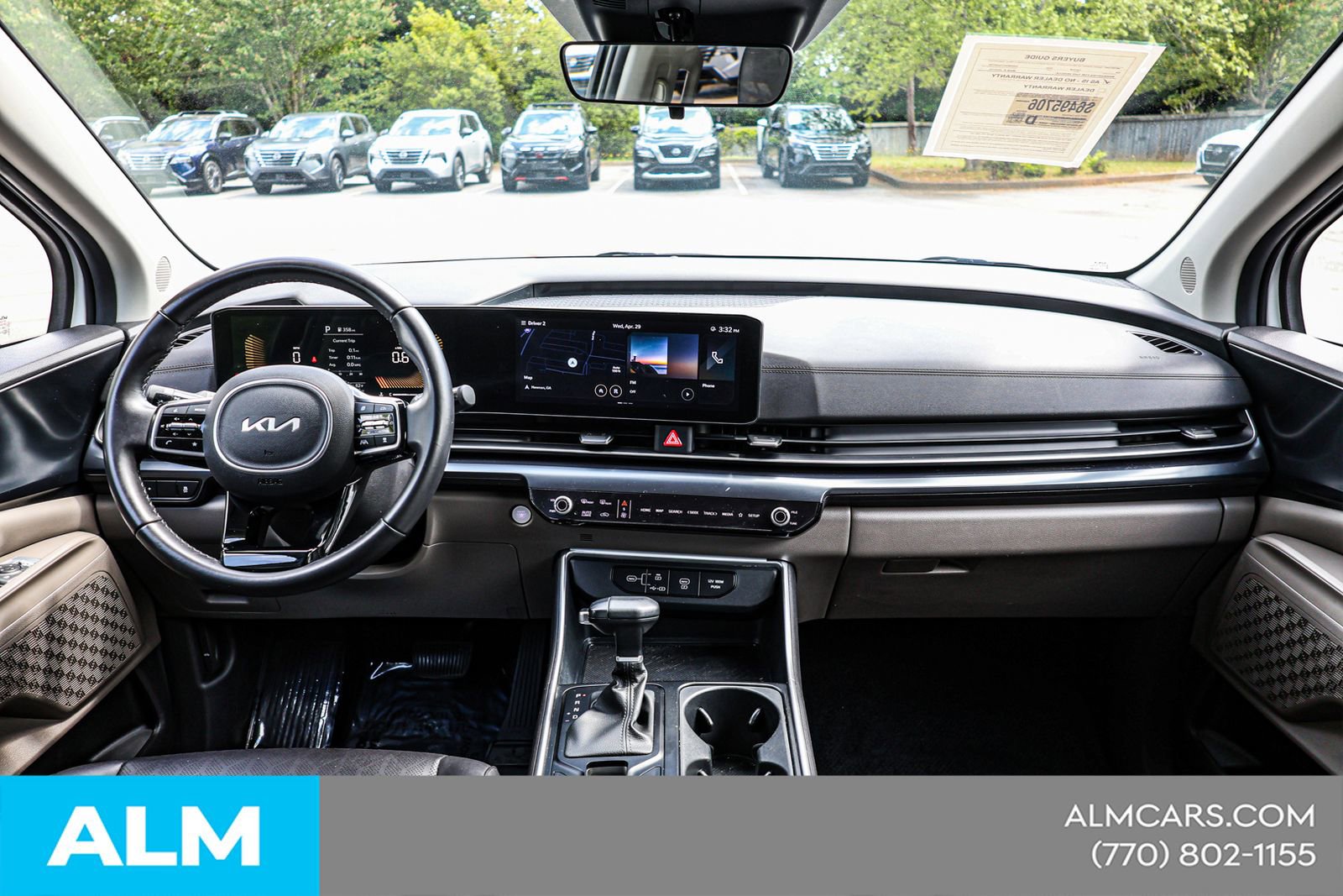 Used 2025 Kia Carnival FWD image 24