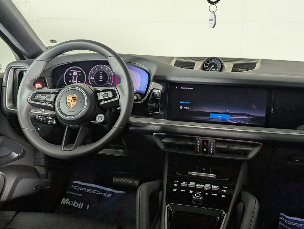 New 2026 Porsche Cayenne Coupe image 22