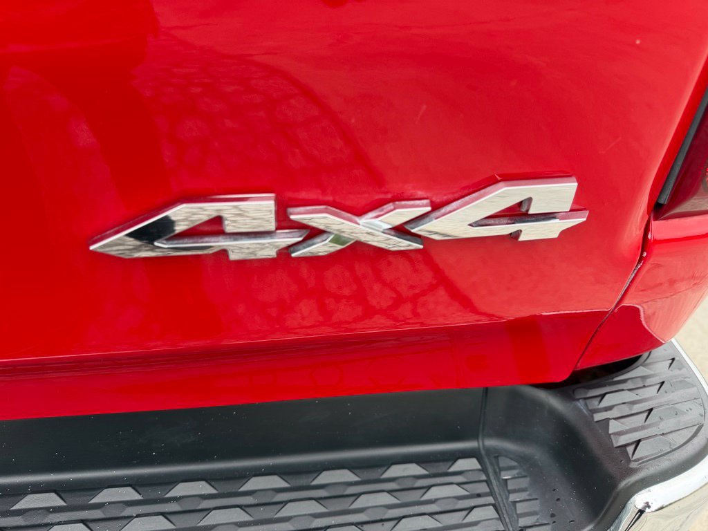Used 2024 RAM 1500 Laramie AWD/4WD image 10
