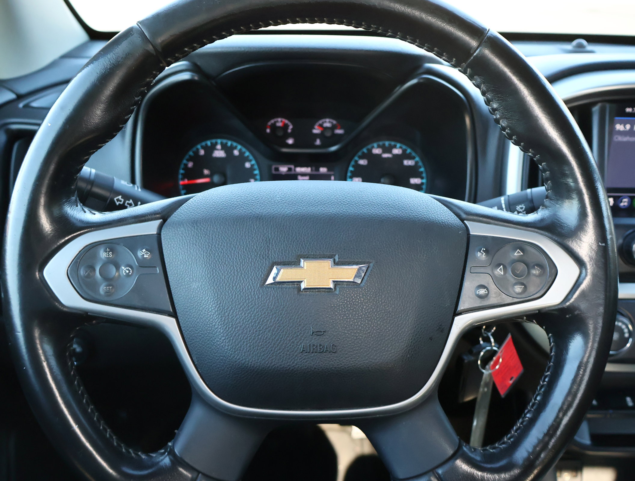 Used 2022 Chevrolet Colorado LT w/ Fleet Safety Package image 12