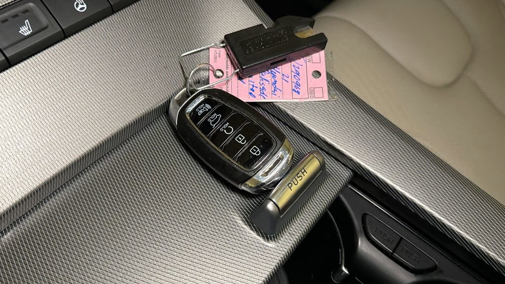 Used 2021 Hyundai Palisade Limited image 35