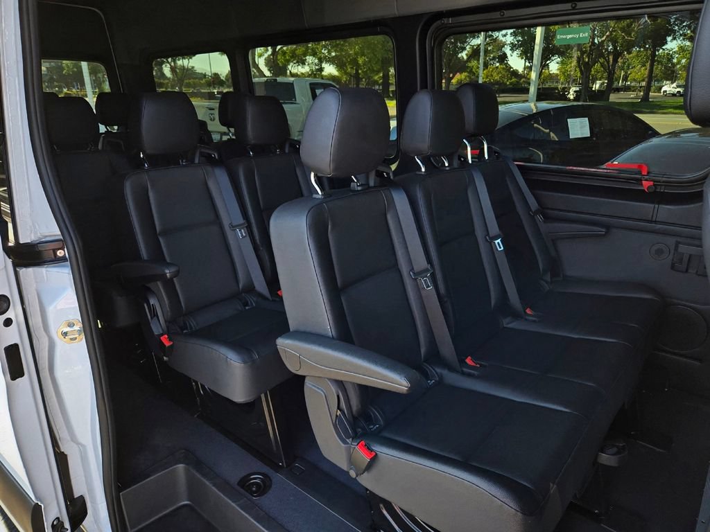 Used 2024 Mercedes-Benz Sprinter 2500 image 12