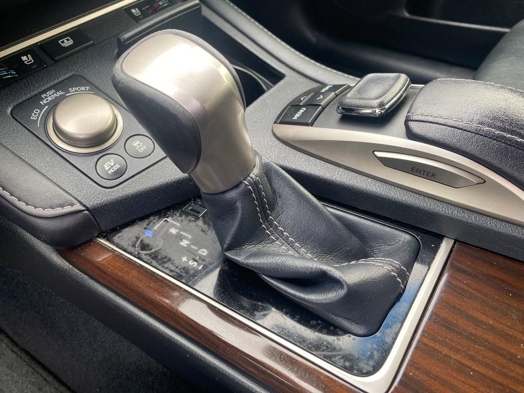 Used 2016 Lexus ES 300h FWD image 35