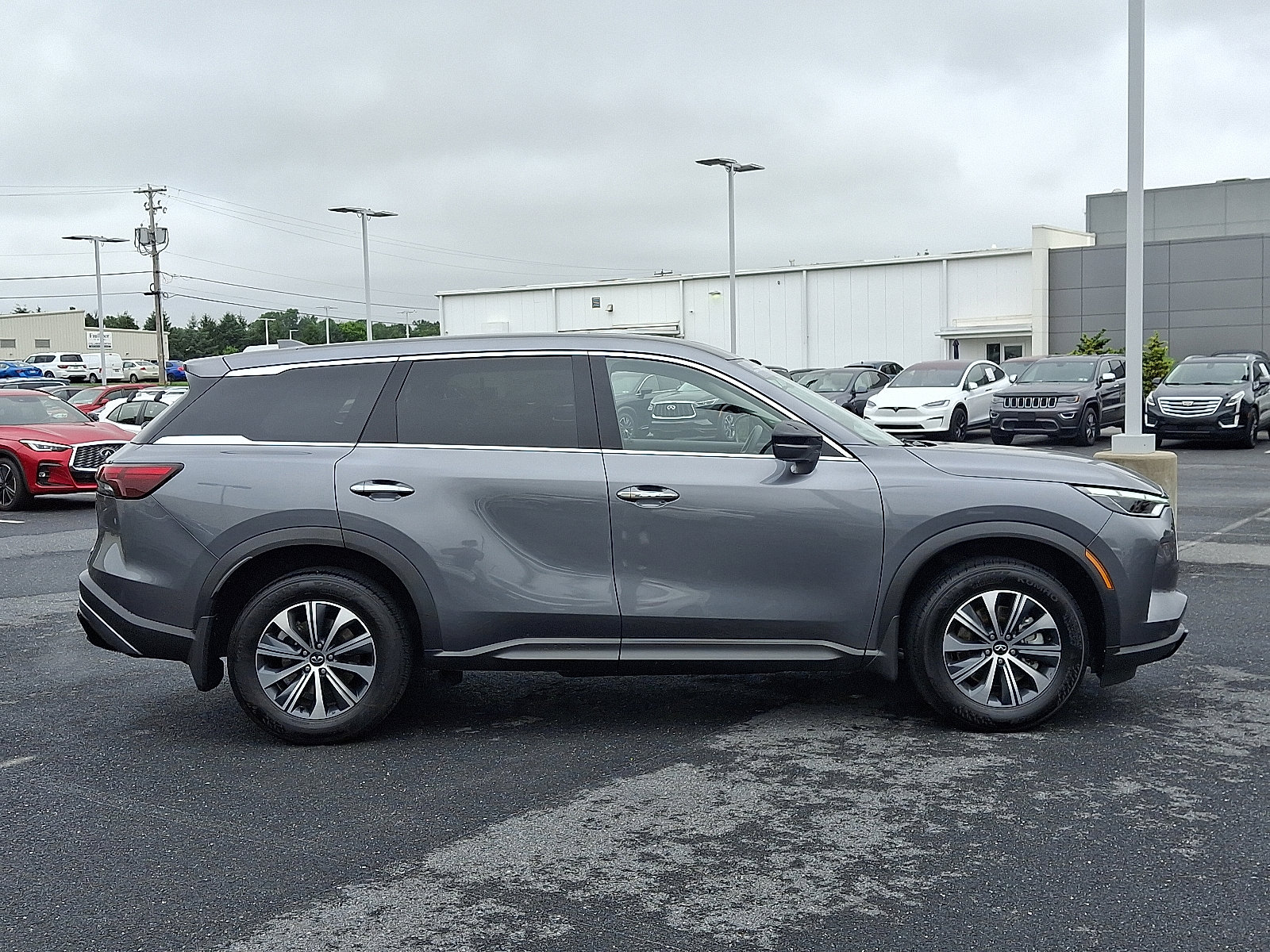 Certified 2024 INFINITI QX60 Pure image 8