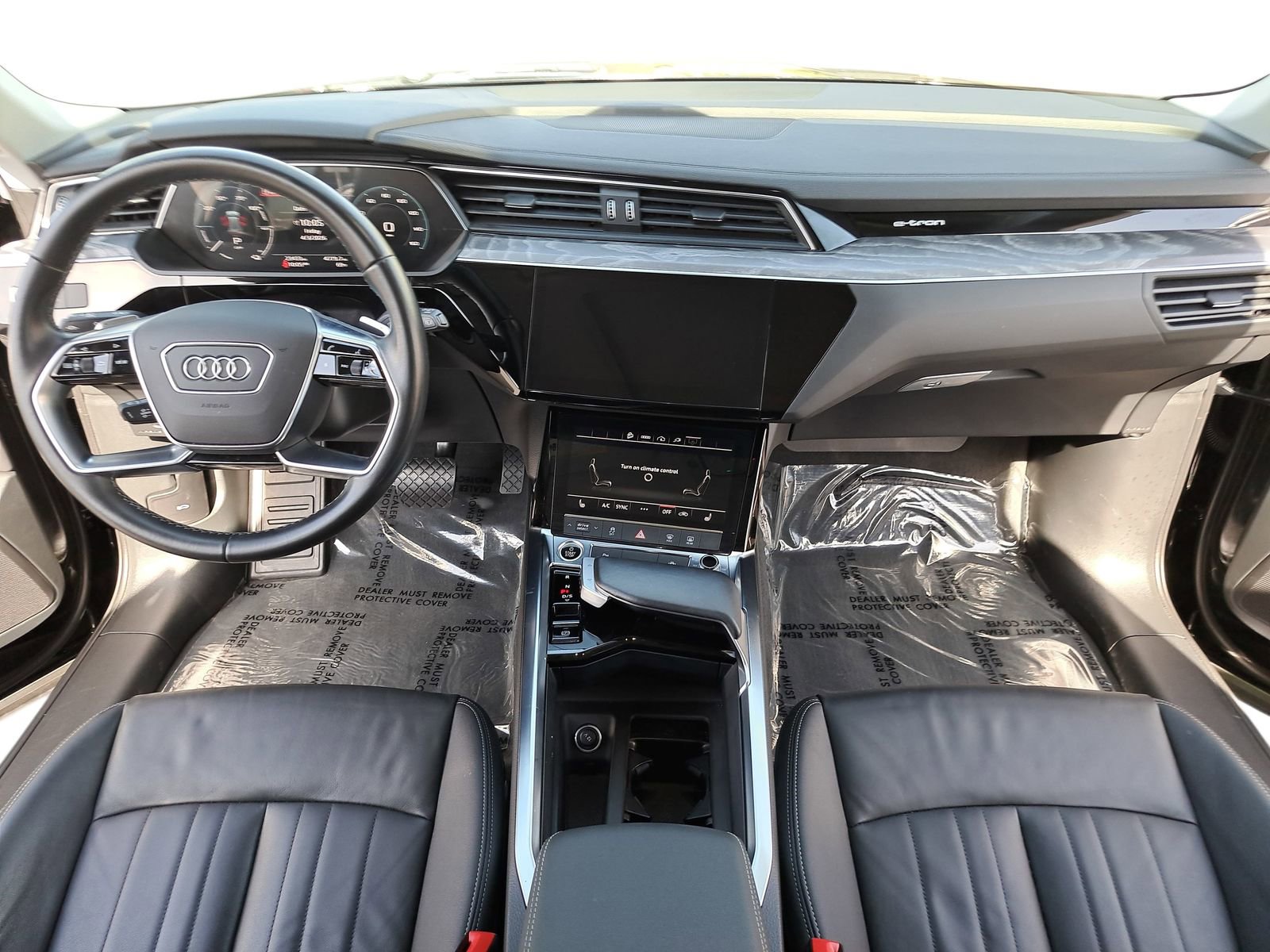 Certified 2023 Audi e-tron Premium w/ Convenience Plus Package image 9