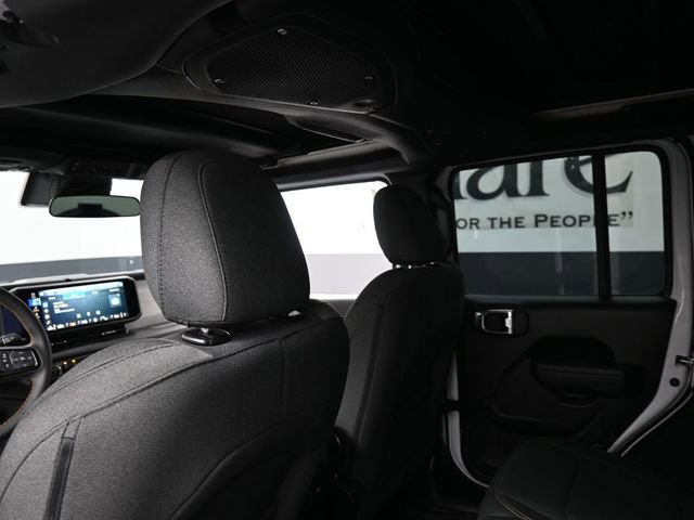 Used 2024 Jeep Wrangler Willys image 25