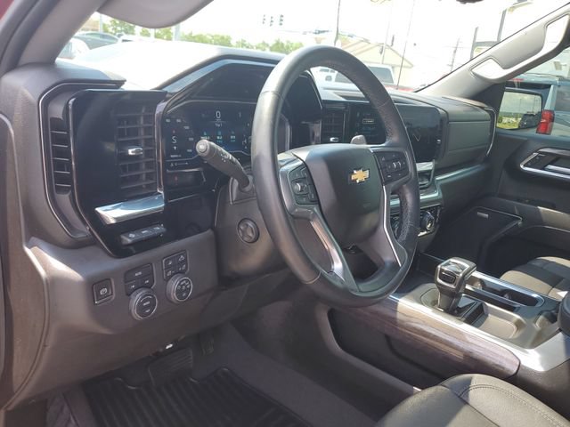 Used 2023 Chevrolet Silverado 1500 LTZ w/ Technology Package AWD/4WD image 19