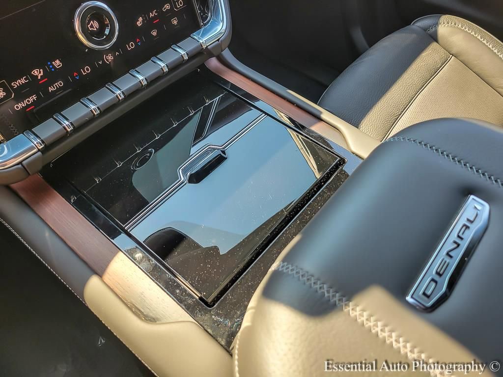 Used 2025 GMC Yukon Denali image 18