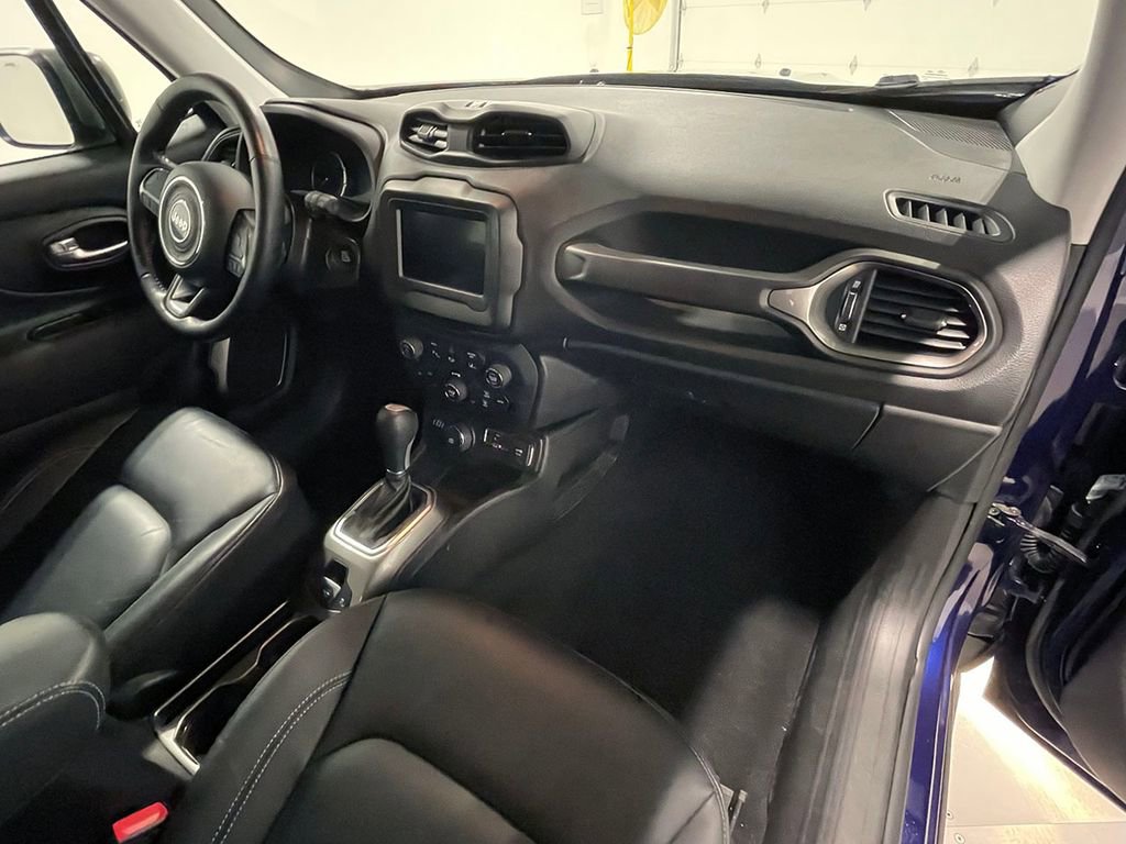 Used 2020 Jeep Renegade Limited w/ Advanced Technology Group image 25