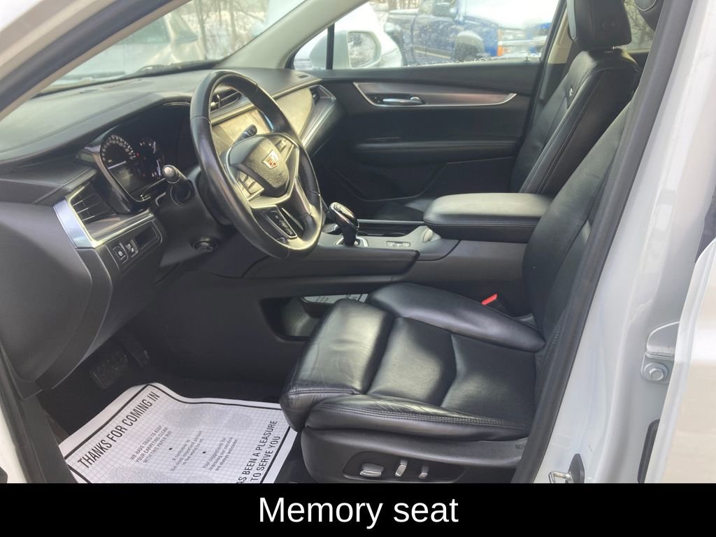 Used 2017 Cadillac XT5 Luxury image 12