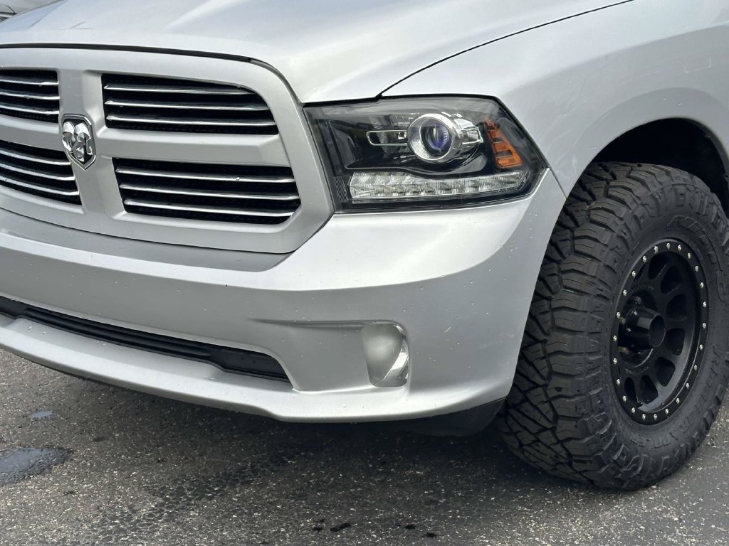 Used 2017 RAM 1500 Sport w/ Premium Sound Group AWD/4WD image 8