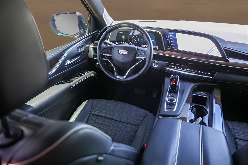 Certified 2023 Cadillac Escalade Premium Luxury Platinum AWD/4WD image 28