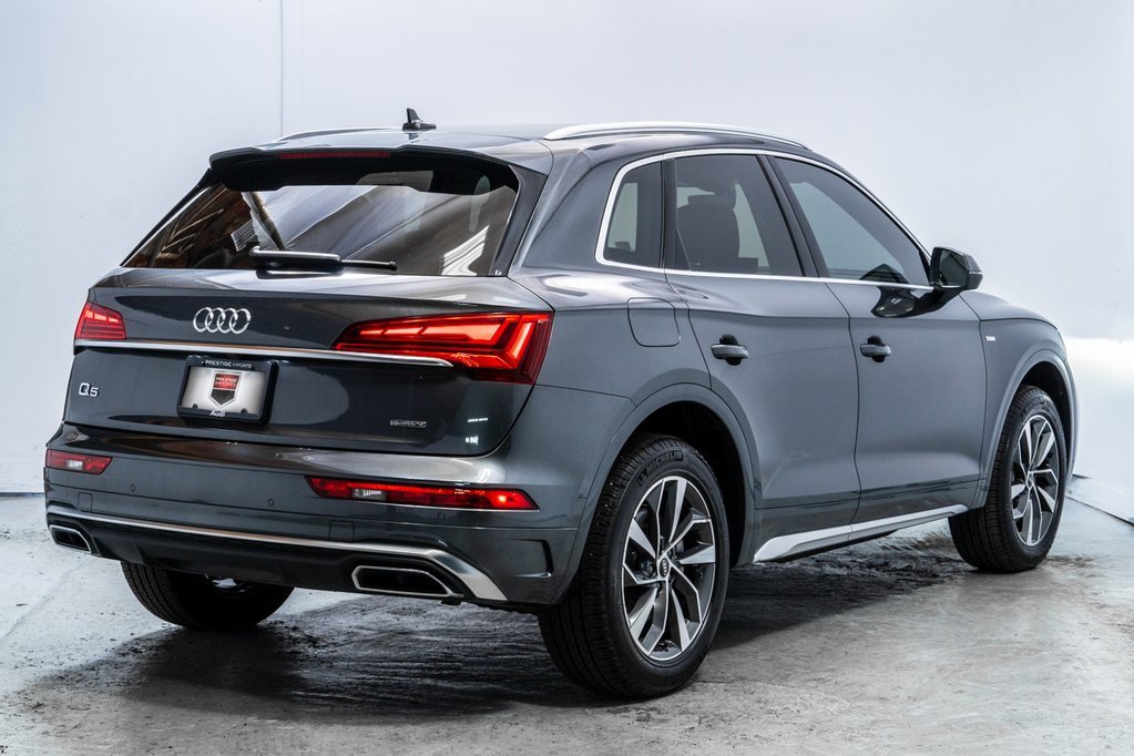 Used 2023 Audi Q5 2.0T Premium w/ Convenience Package image 7