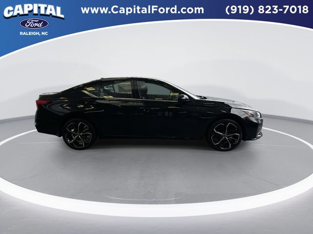 Used 2025 Nissan Altima 2.5 SR AWD/4WD image 9