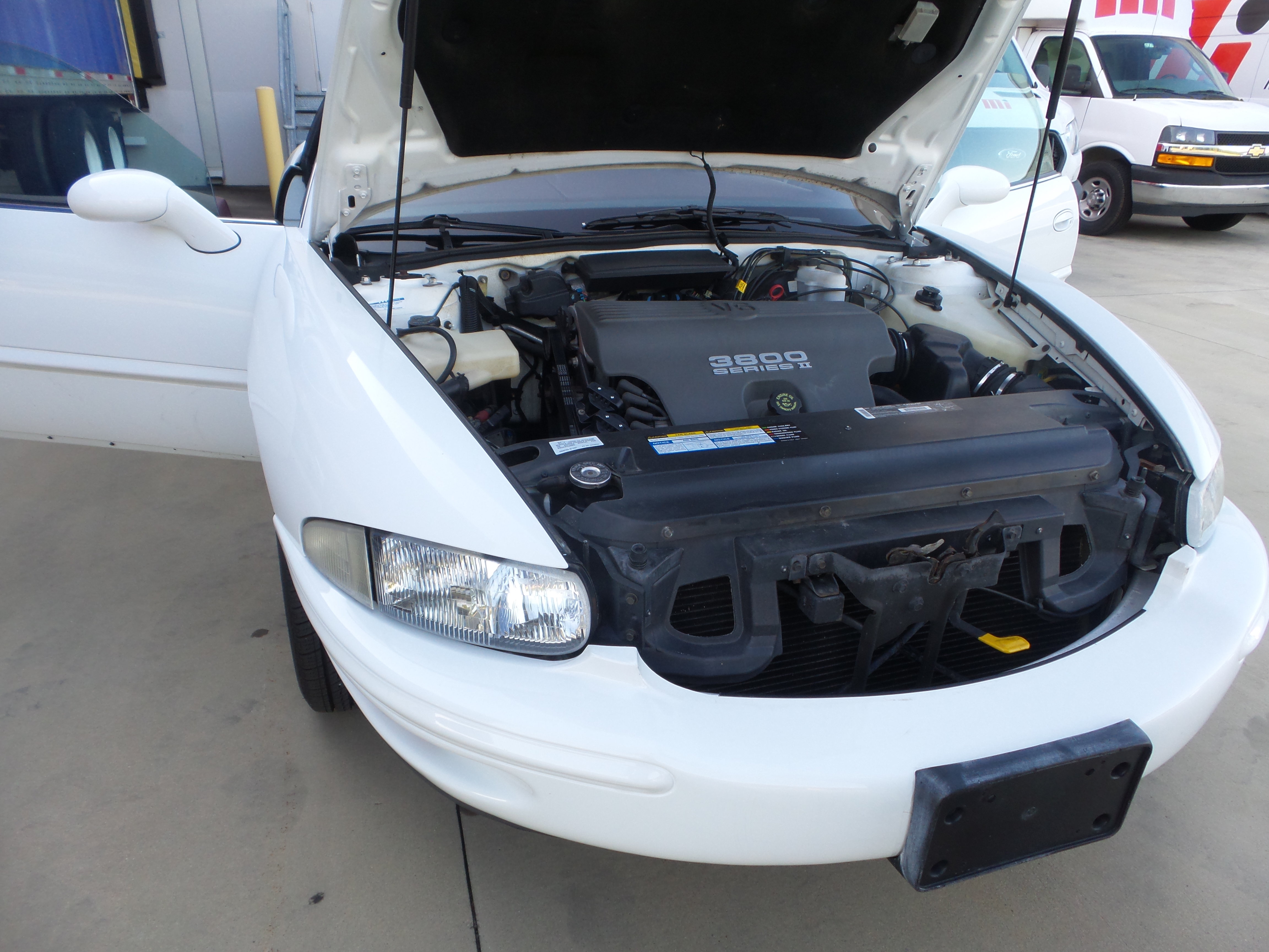 Used 1995 Buick Riviera Coupe FWD image 46