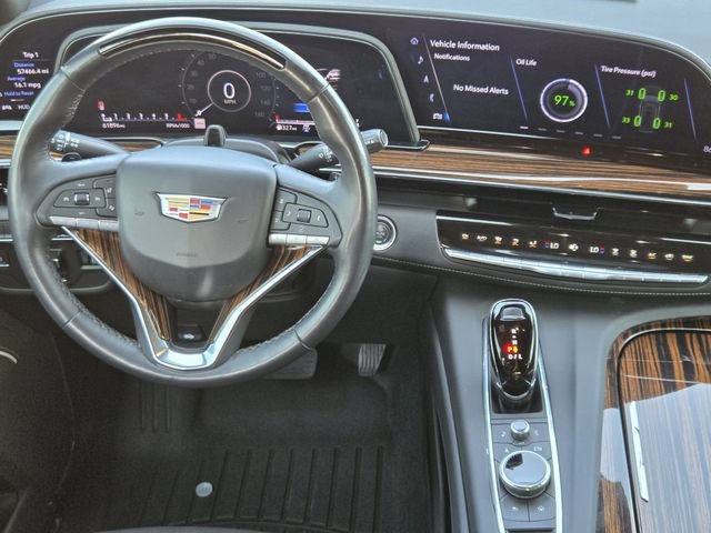 Used 2024 Cadillac Escalade Premium Luxury w/ Performance Package AWD/4WD image 22