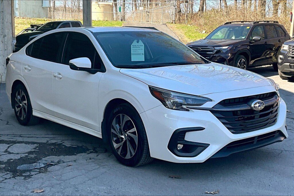 Certified 2025 Subaru Legacy Premium AWD/4WD image 18