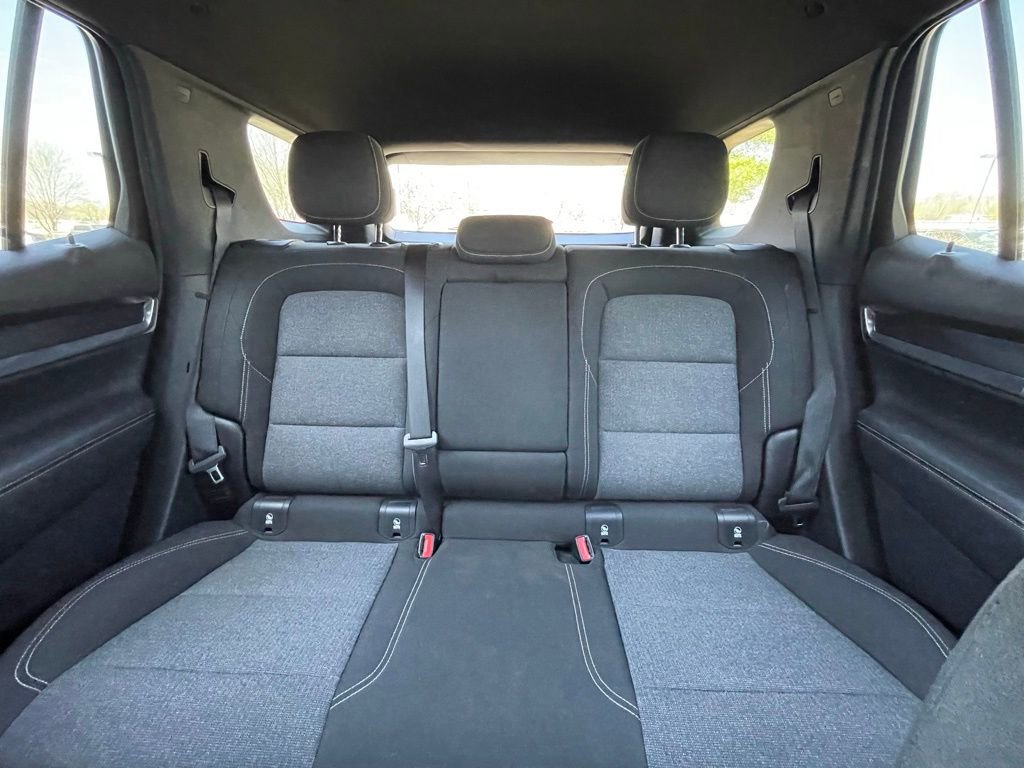 Used 2025 GMC Terrain Elevation image 30