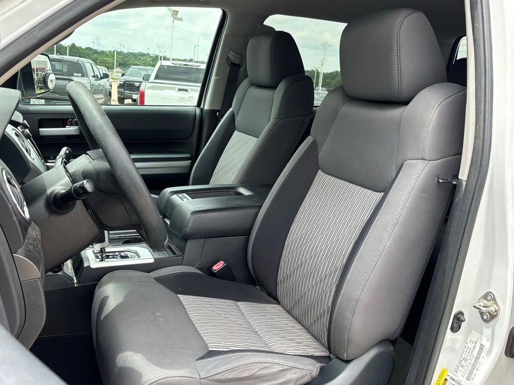 Used 2016 Toyota Tundra SR5 w/ SR5 Upgrade Package RWD image 7