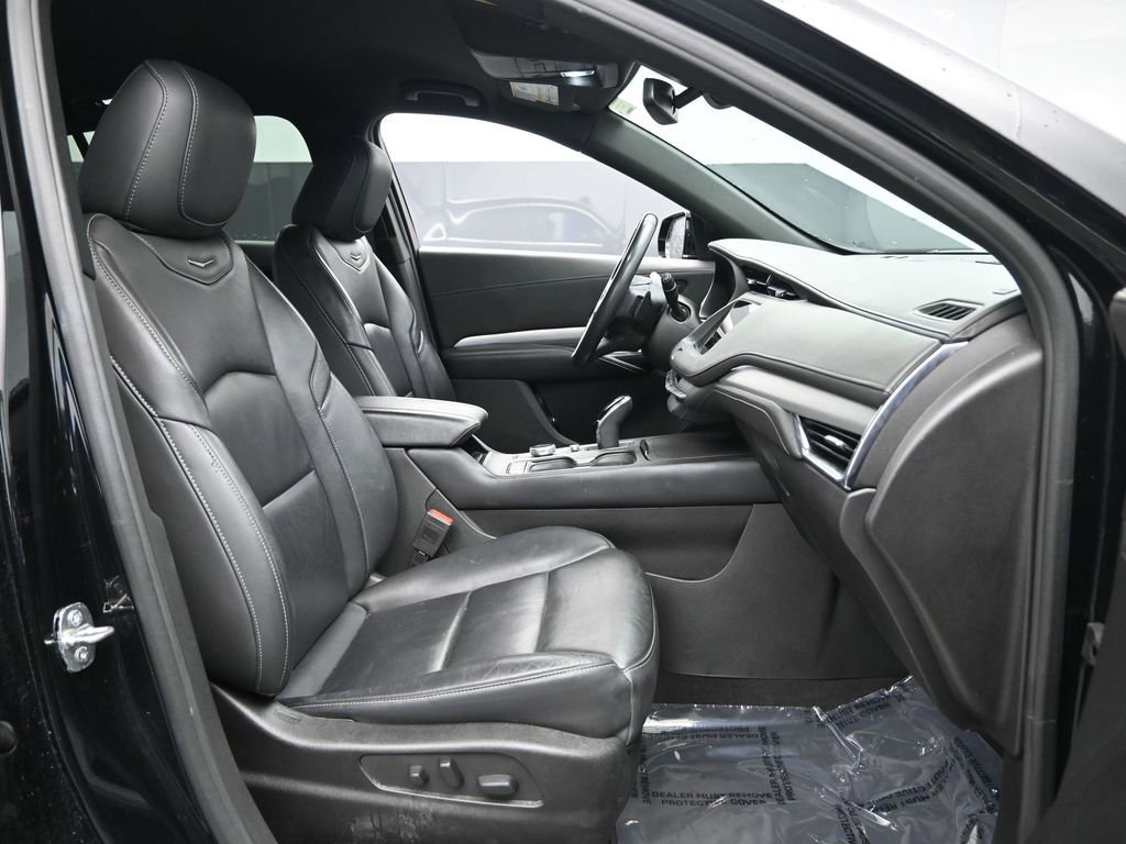 Used 2023 Cadillac XT4 Premium Luxury image 27