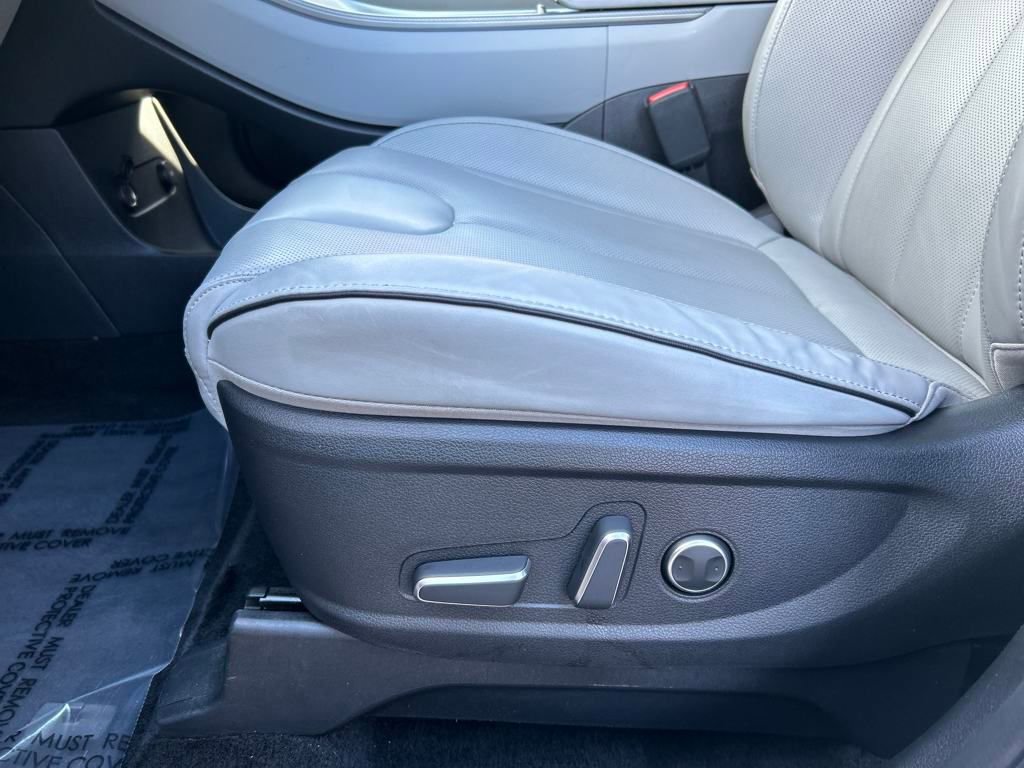 Used 2025 Hyundai Palisade SEL image 14