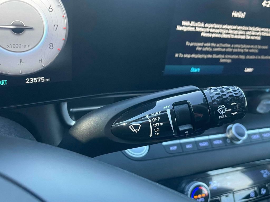 Used 2023 Hyundai Elantra SEL w/ Convenience Package image 23