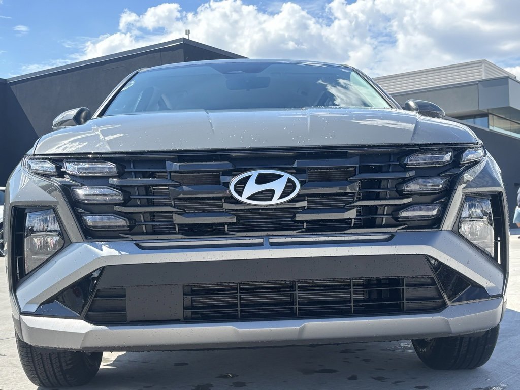 New 2026 Hyundai Tucson SE image 1