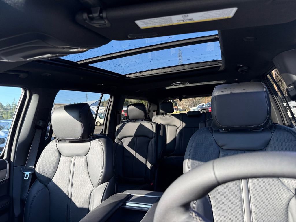 New 2026 Jeep Grand Wagoneer image 25