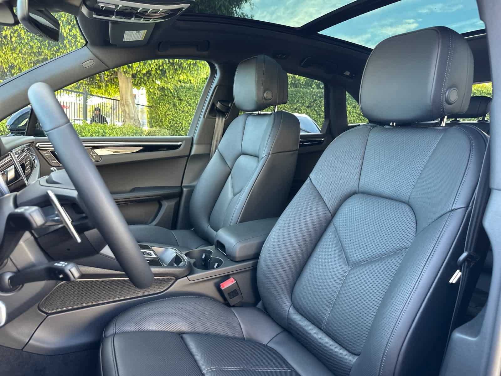 New 2026 Porsche Macan S AWD/4WD image 5