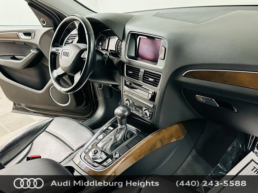 Used 2016 Audi Q5 2.0T Premium Plus w/ Technology Package AWD/4WD image 10