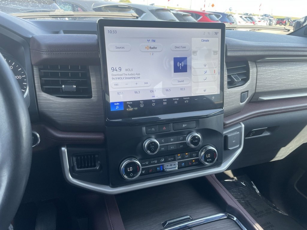 Used 2023 Ford Expedition Limited image 11