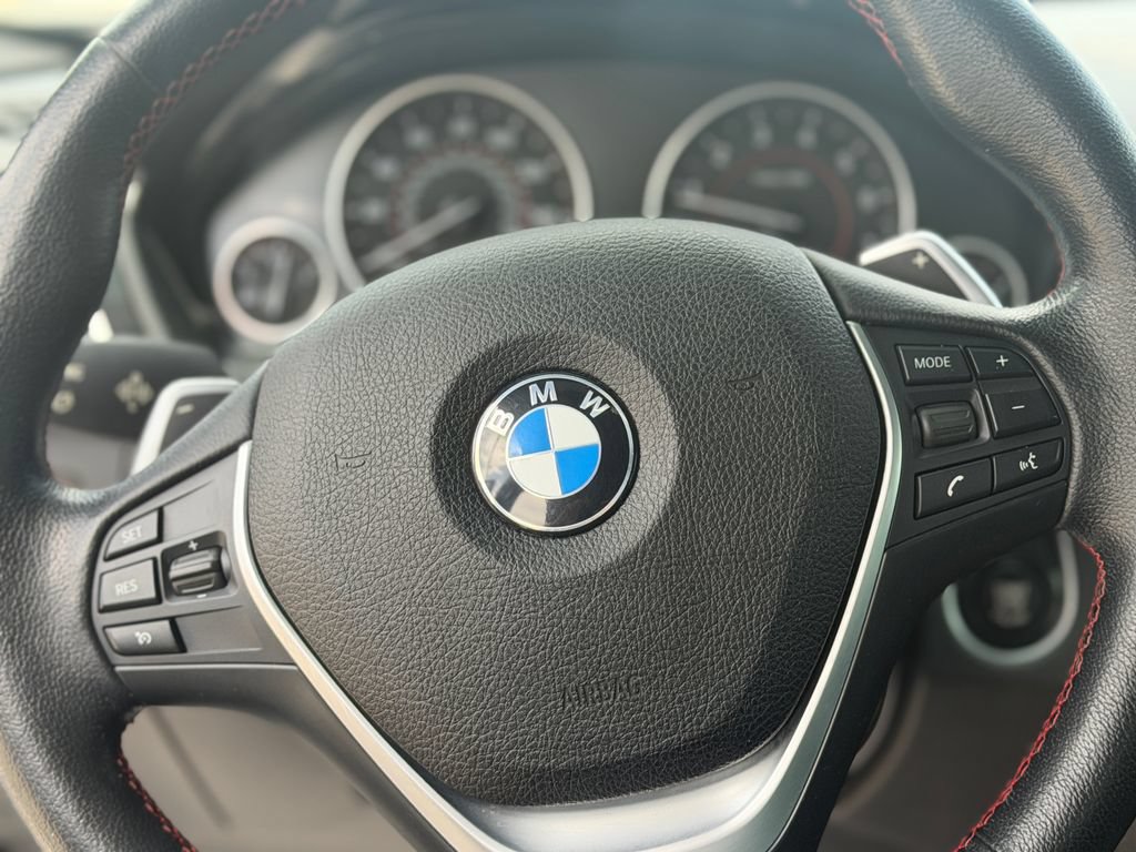 Used 2016 BMW 328i xDrive Sedan AWD/4WD image 15