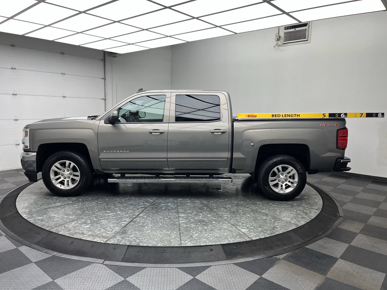Used 2017 Chevrolet Silverado 1500 LT w/ All Star Edition AWD/4WD image 6