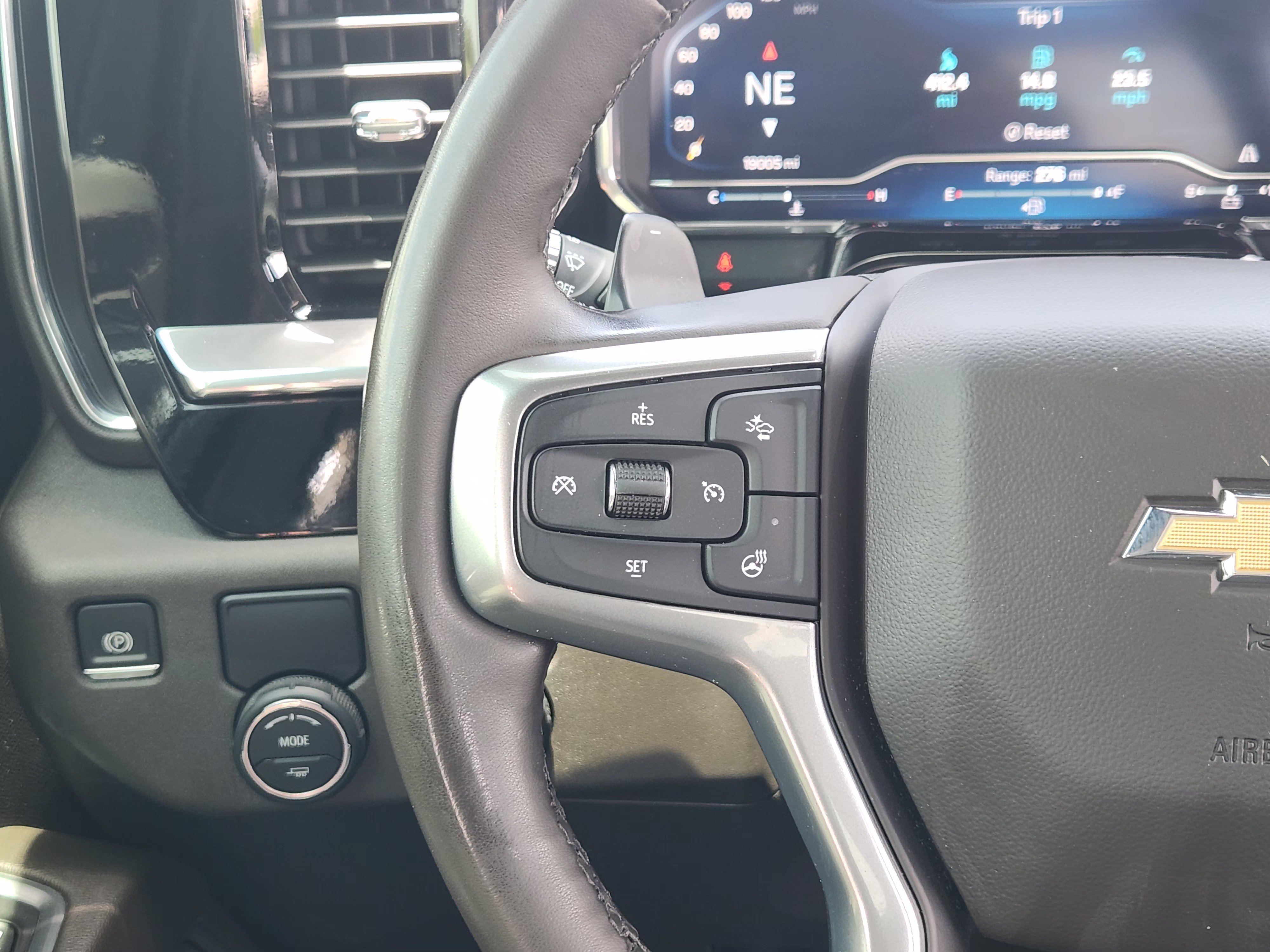 Used 2024 Chevrolet Silverado 1500 LTZ RWD image 28