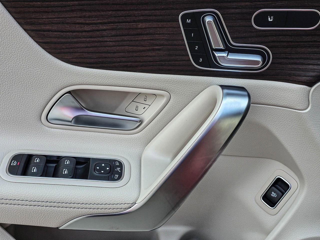 New 2026 Mercedes-Benz CLA 250 4MATIC image 13