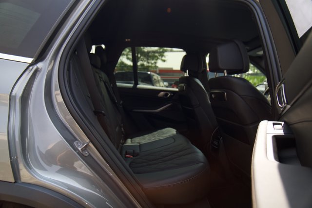 Used 2024 BMW X5 sDrive40i w/ Premium Package RWD image 28
