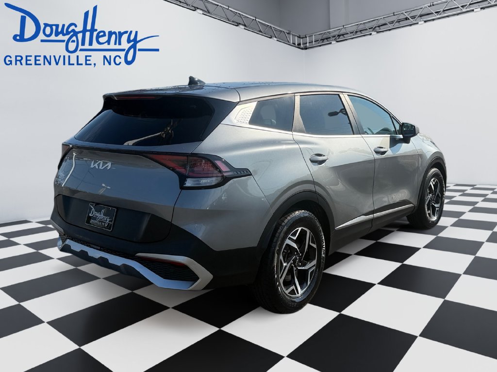 Used 2023 Kia Sportage LX FWD image 5